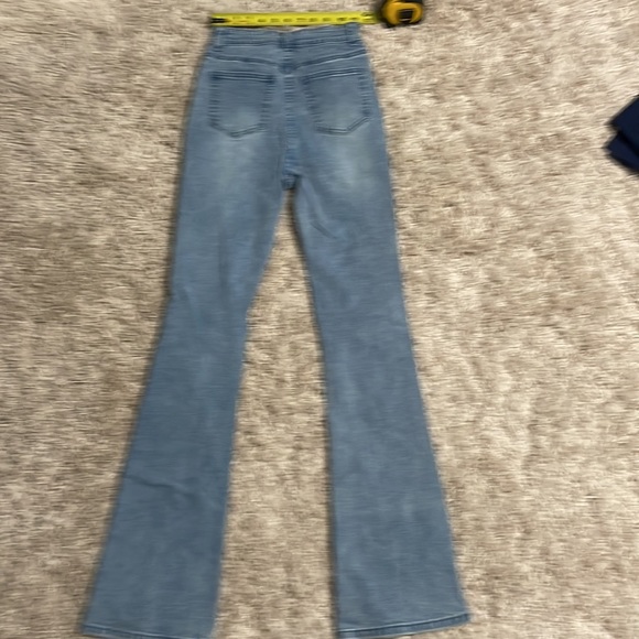 🦋 Butterfly Ripped Jeans 🦋 - Picture 5 of 6